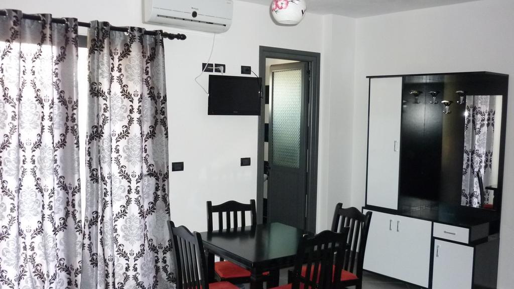 Hotel Ilio Ksamil Kültér fotó