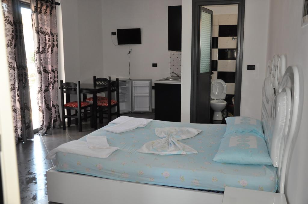 Hotel Ilio Ksamil Kültér fotó